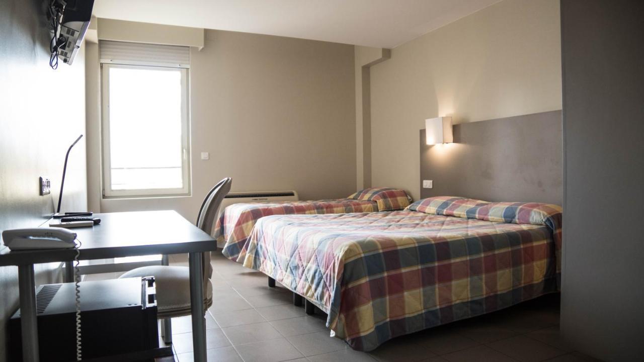 Hotel Du Canal Castelnaudary Εξωτερικό φωτογραφία